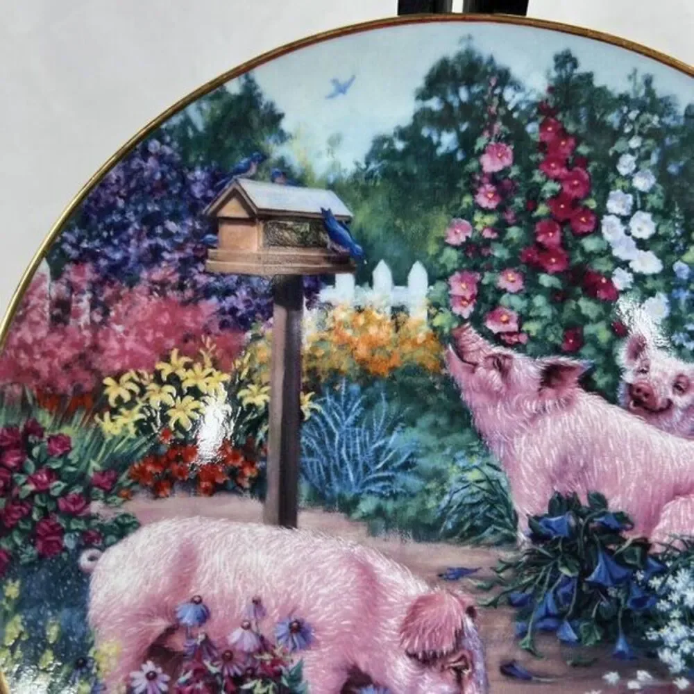 Danbury Mint, Pigs in Bloom,‎ Joan Wright, 
